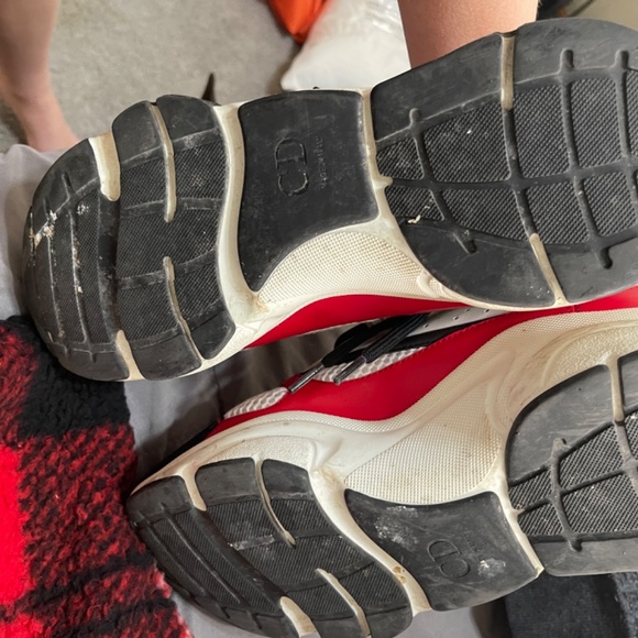 Authentic Dior b22 sneaker - Picture 5 of 6